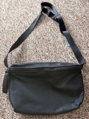 lululemon athletica Black Crossbody Sling